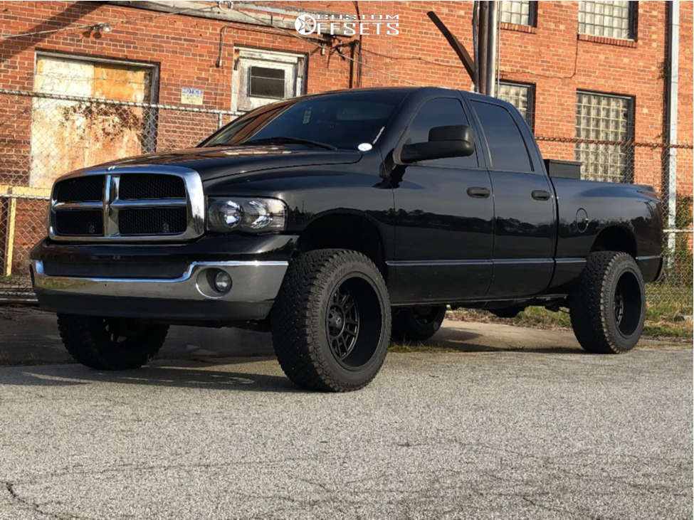 2005 Dodge Ram 1500 with 20x12 -51 Vision Widow and 33/12.5R20 Atturo Trail  Blade Xt and Leveling Kit | Custom Offsets