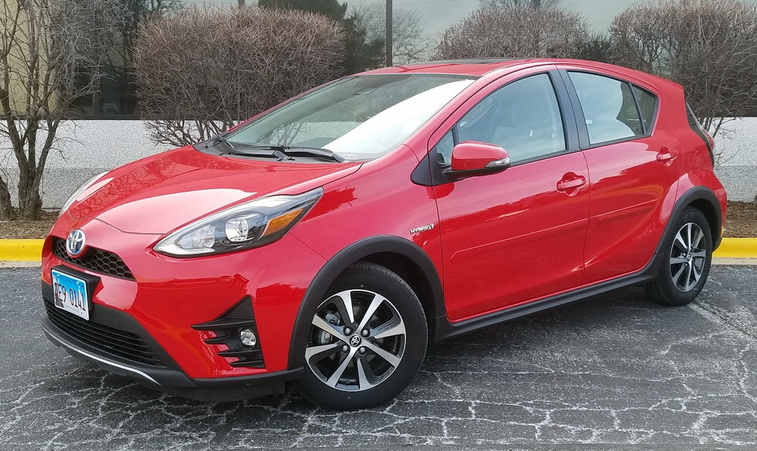 Test Drive: 2018 Toyota Prius c | The Daily Drive | Consumer Guide® The  Daily Drive | Consumer Guide®
