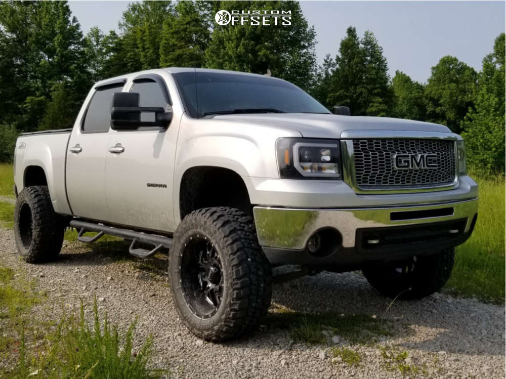 2010 GMC Sierra 1500 with 20x10 -25 Ultra Hunter and 35/12.5R20 Federal  Couragia Mt and Suspension Lift 6" | Custom Offsets