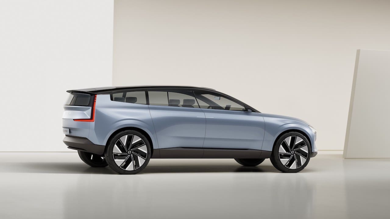 Volvo XC70 EV equivalent to be launched in 2025 - Report