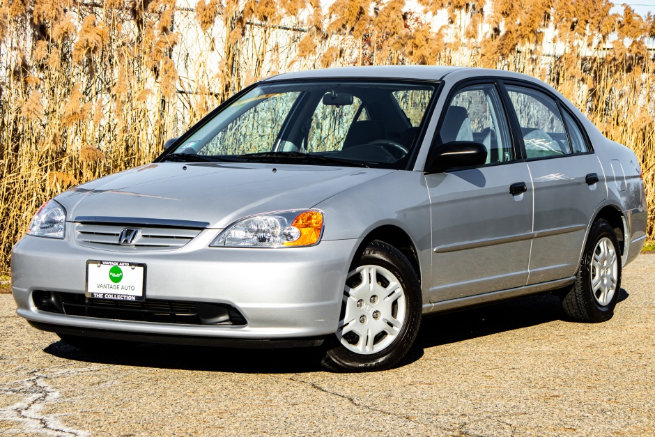 No Reserve: 11k-Mile 2001 Honda Civic LX Sedan for sale on BaT Auctions -  sold for $10,000 on January 19, 2023 (Lot #96,128) | Bring a Trailer