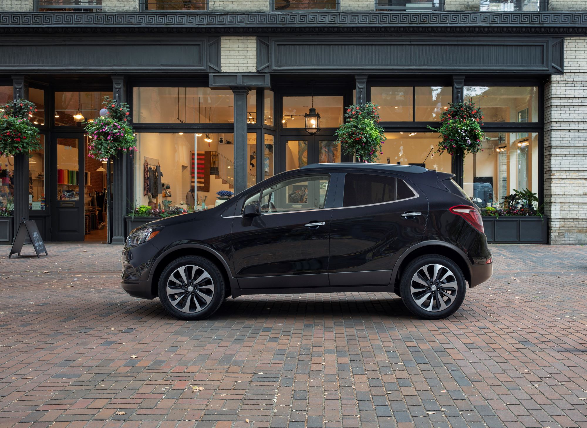 The 2022 Buick Encore Isn't Getting the Big Changes It Needs