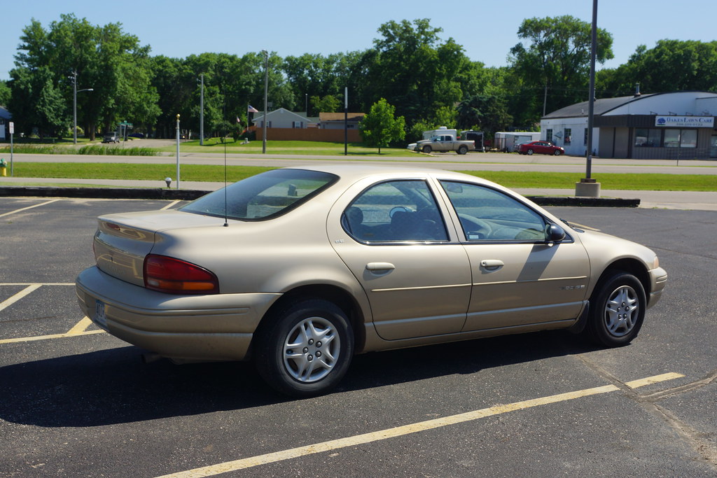 2000 Dodge Stratus LE | Click here for more car pictures at … | Flickr