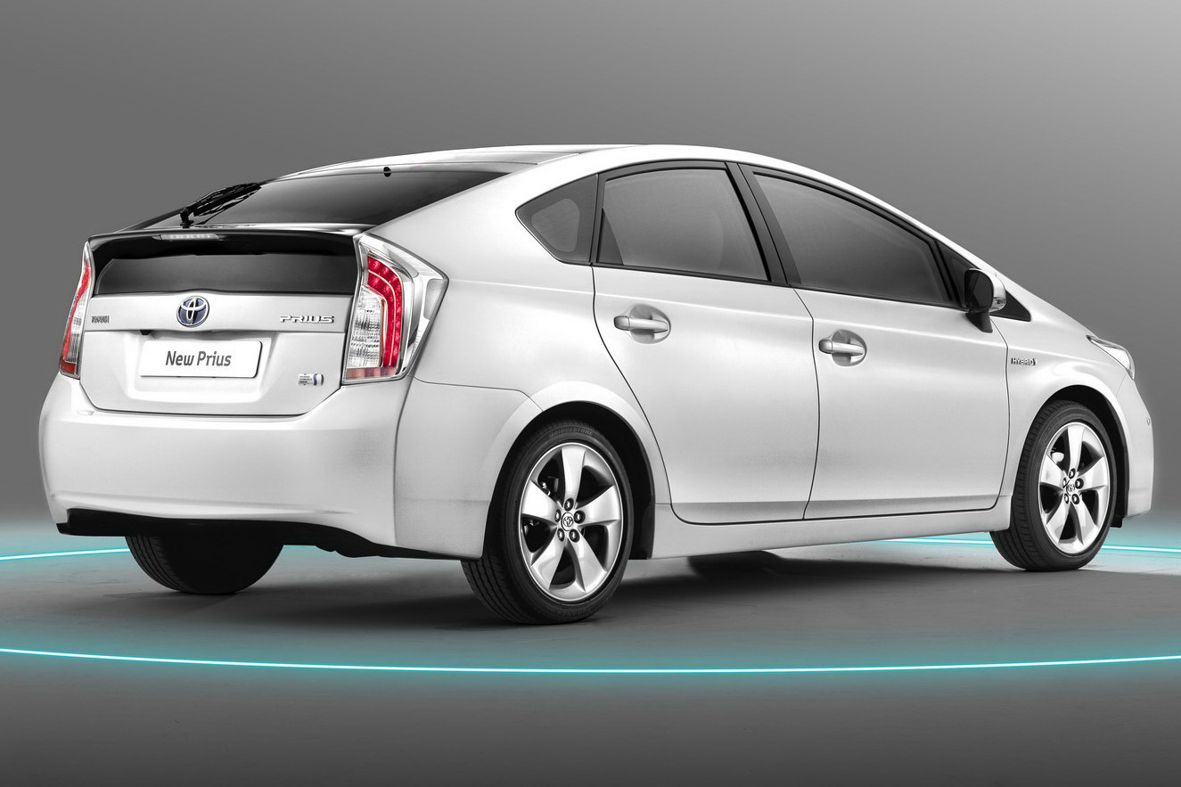 Facelifted 2012 Toyota Prius Quietly Makes World Premiere in Frankfurt |  Carscoops