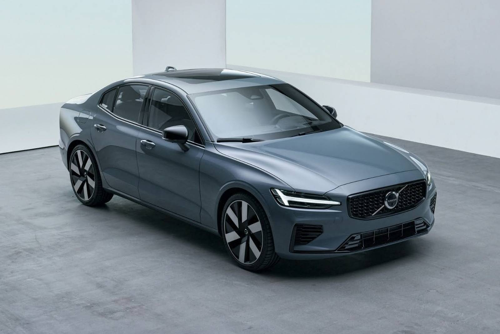 2023 Volvo S60 Plug-in Hybrid Prices, Reviews, and Pictures | Edmunds