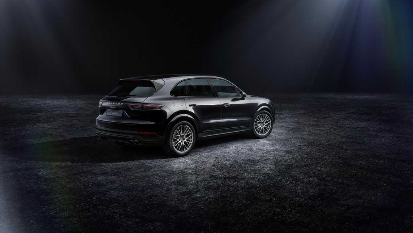 The 2022 Cayenne Platinum Edition models: Driving in Style - Porsche  Newsroom USA