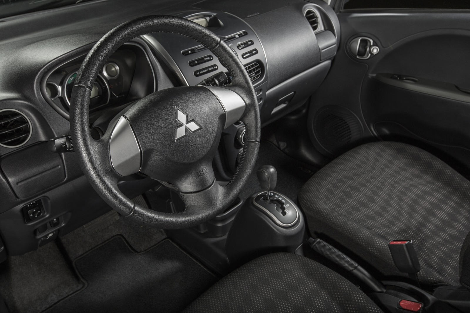 2014 Mitsubishi i-MiEV Interior Photos | CarBuzz