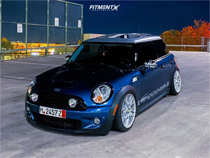 2010 Mini Cooper S with 17x8 Rotiform Rse and Nankang 205x40 on Air  Suspension | 1341448 | Fitment Industries