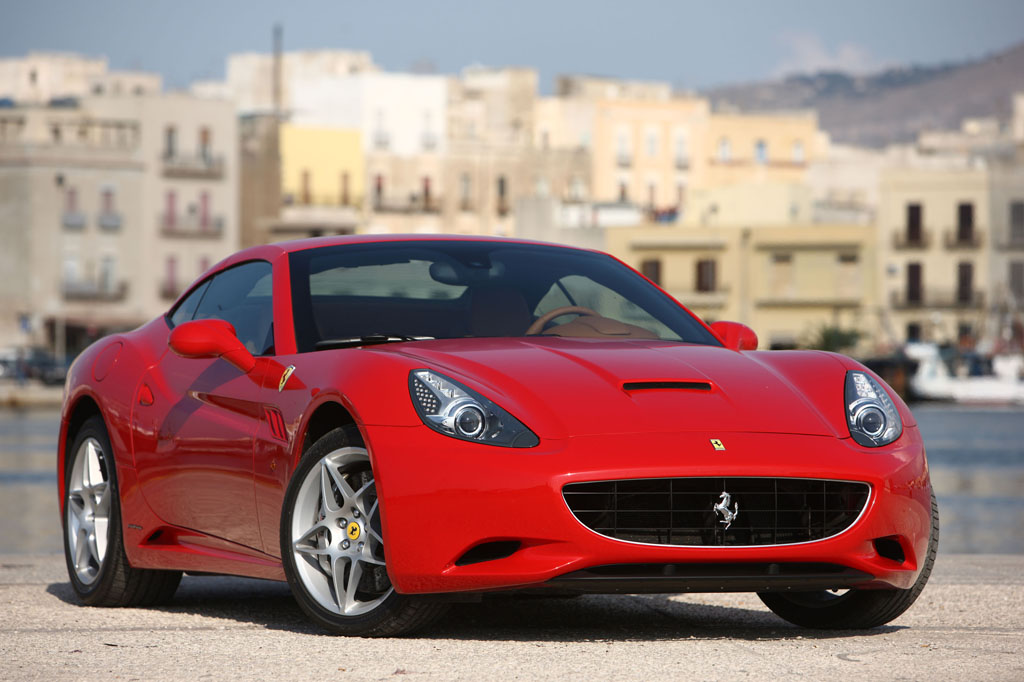 2011-12 Ferrari California | Consumer Guide Auto
