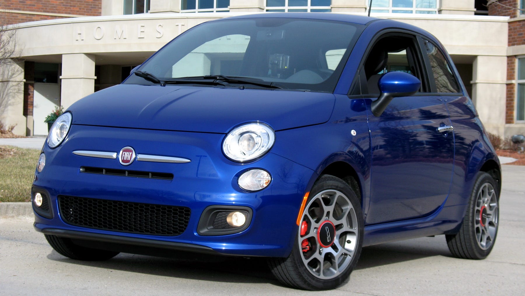 2014 Fiat 500 coupe blends style, value