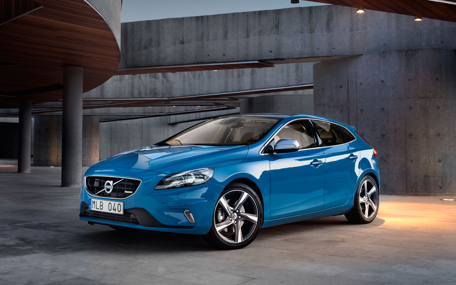 Report: Next-Generation Volvo V40 Coming to the U.S.