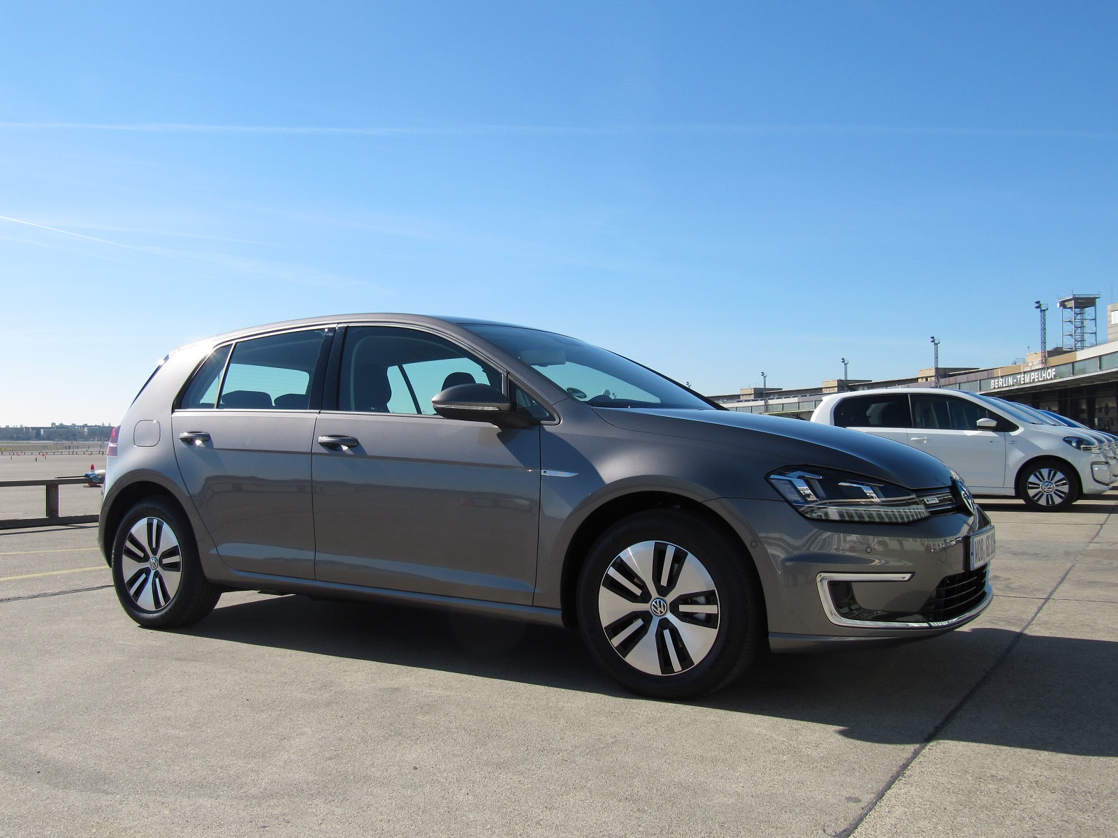 2015 Volkswagen e-Golf: Drive Report, First U.S. Sale Details