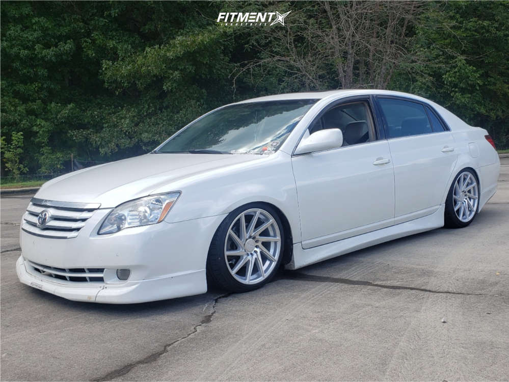 2007 Toyota Avalon XLS with 18x8.5 F1R F29 and Nankang 225x40 on Coilovers  | 1896286 | Fitment Industries