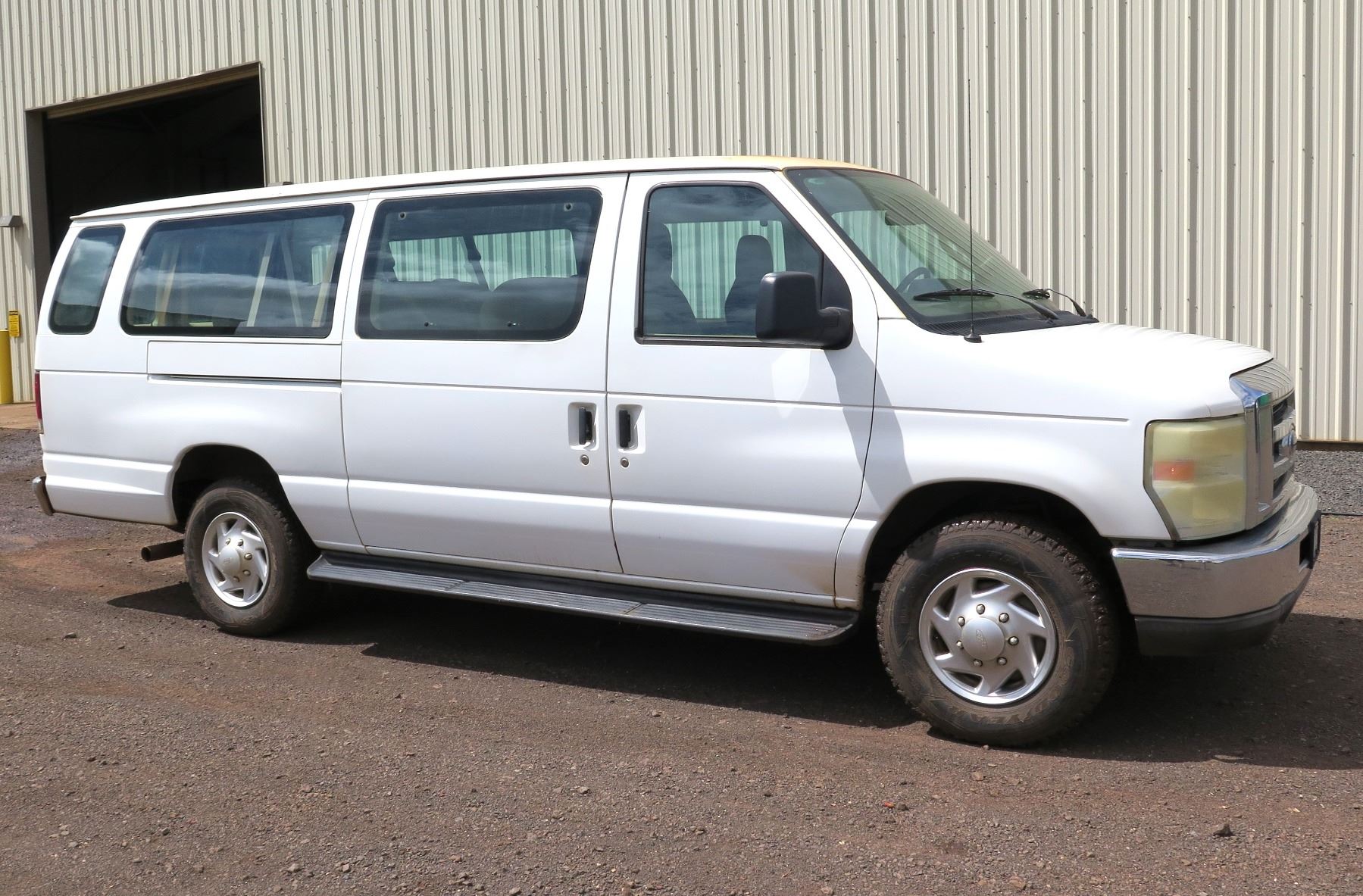 2010 Ford E350 XLT Super Duty Passenger Van, Lic. TTC877, 16228 Miles,  Starts & Runs - See Video - Oahu Auctions