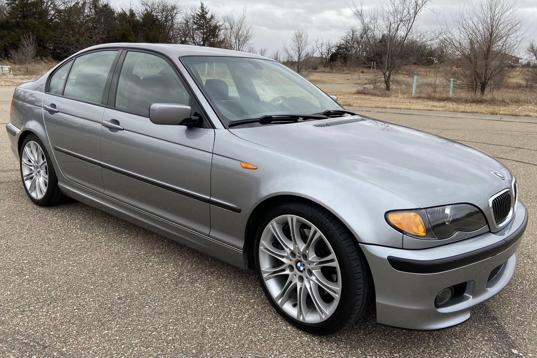 2004 BMW 330i ZHP Sedan auction - Cars & Bids