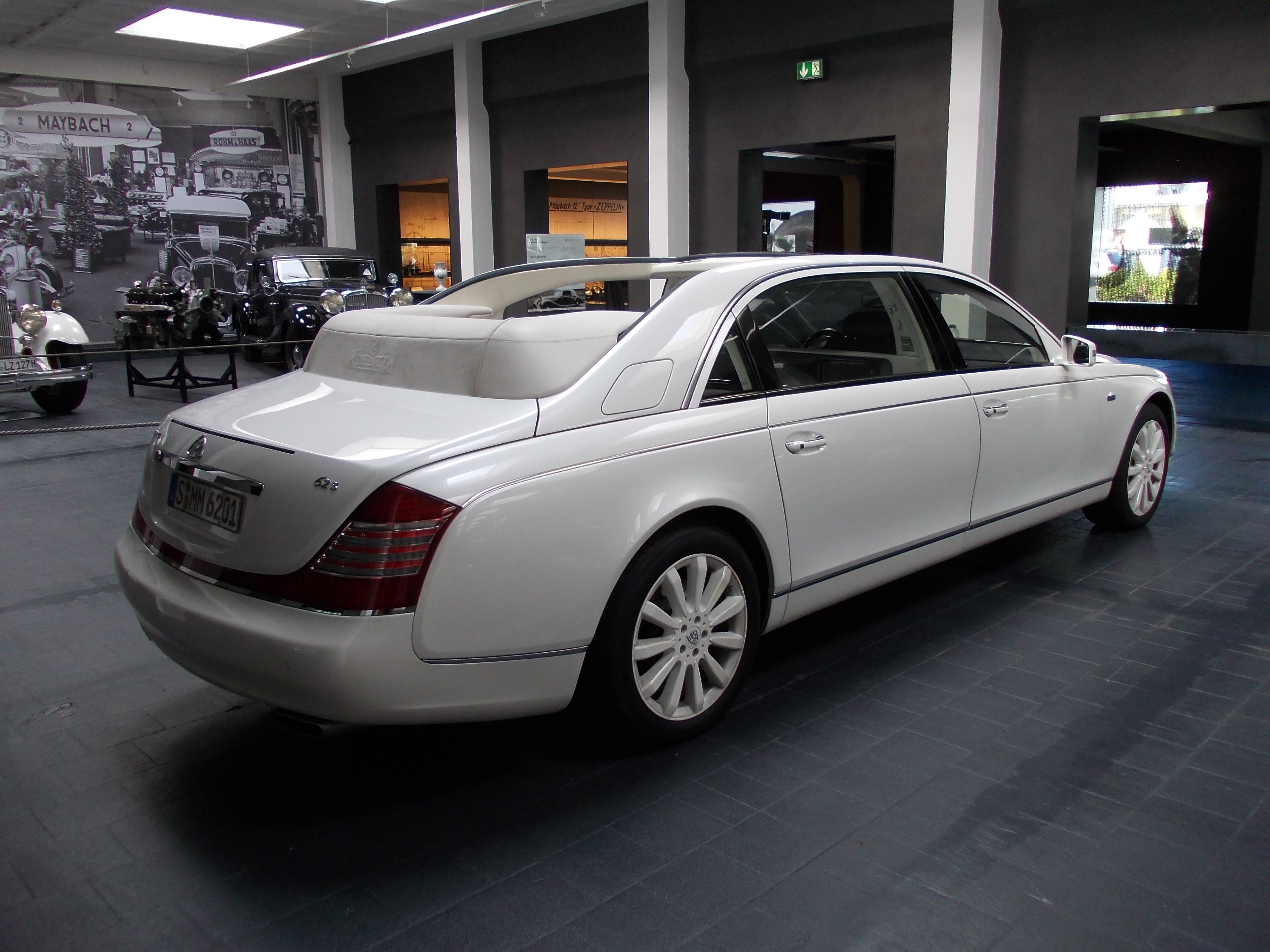 Maybach 62s Landaulet convertible | Maybach, Maybach car, Mercedes maybach