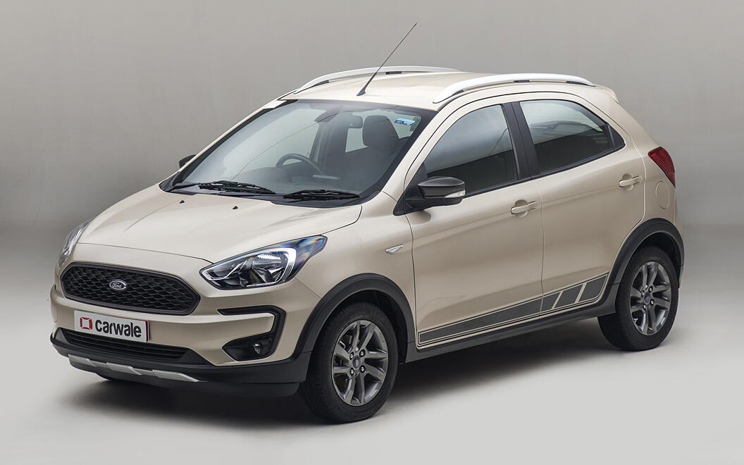 Ford Freestyle Images | Freestyle Exterior, Road Test and Interior Photo  Gallery