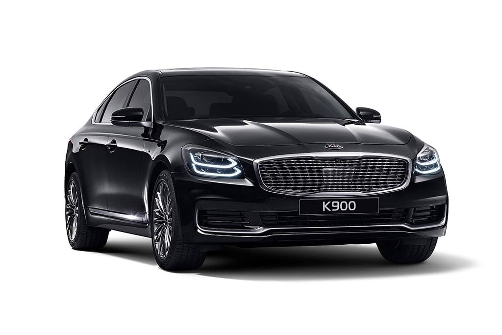2019 Kia K900: Can New Luxury, Style Lure Buyers to Flagging Flagship? |  Cars.com