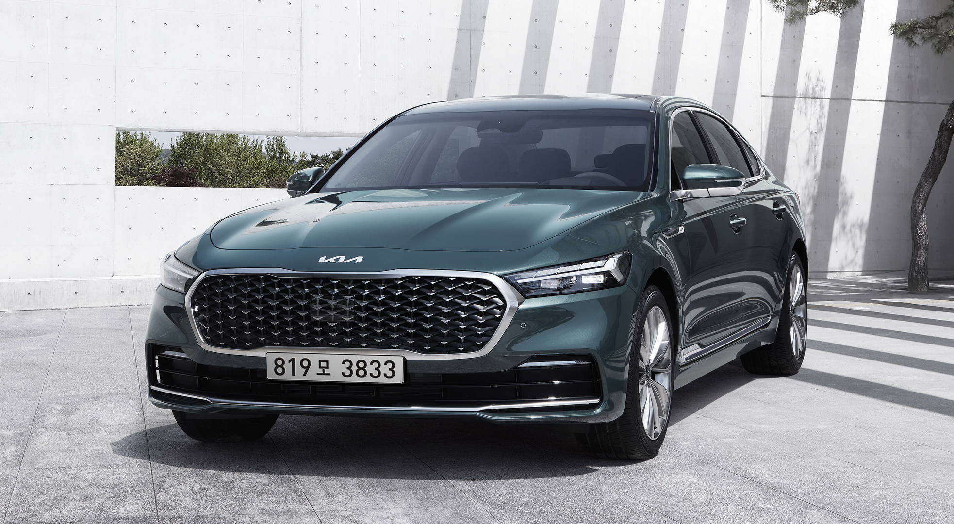 Updated 2022 Kia K900/K9 Unveiled With Sharper Looks, New 19-Inch Alloys -  autoevolution