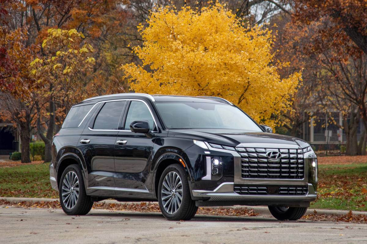 Is the 2023 Hyundai Palisade Calligraphy a Credible Luxury SUV? | Cars.com