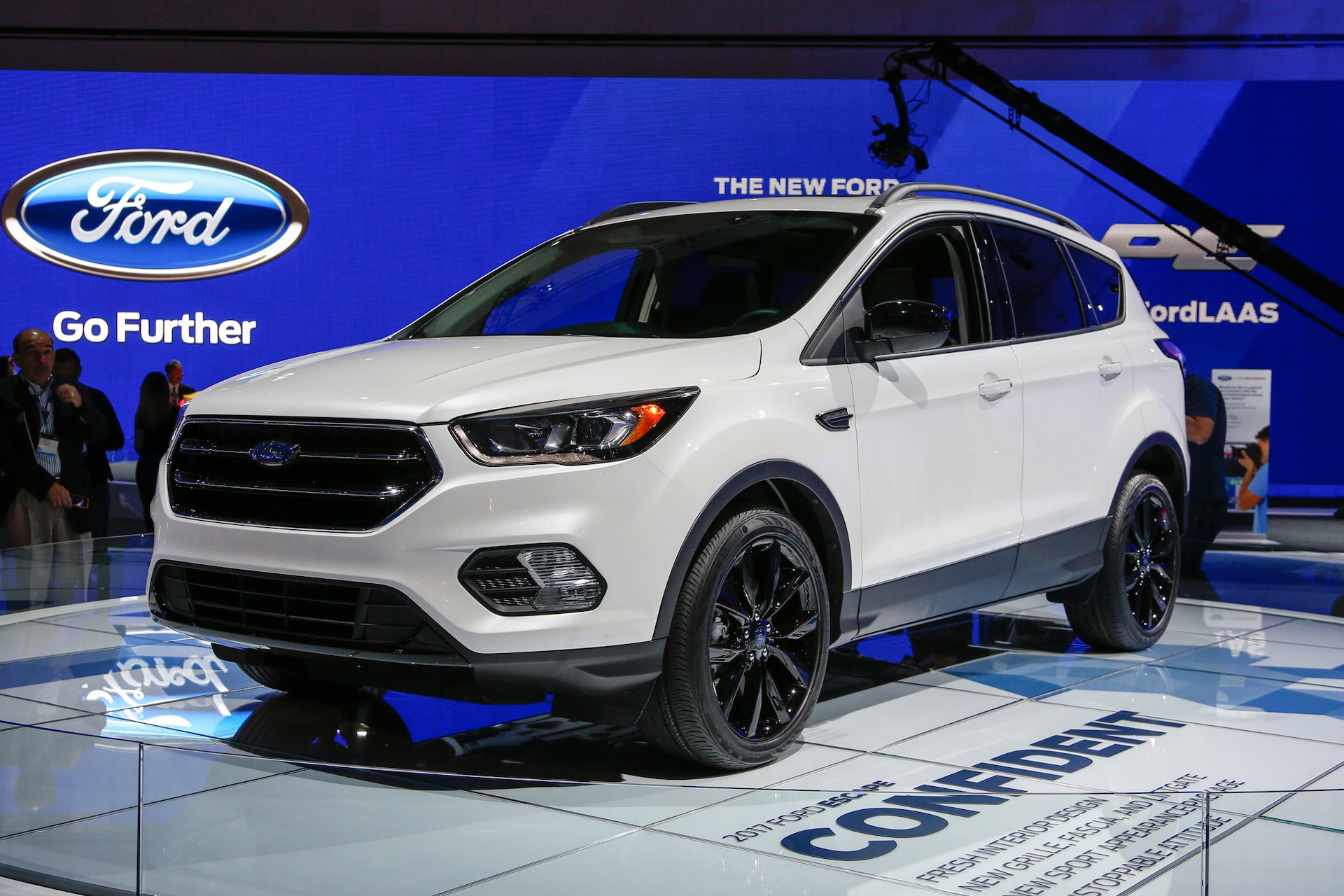 2017 Ford Escape Updated with Fresh Looks, New Engines