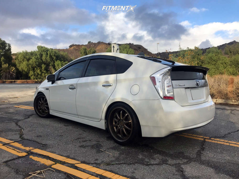 2013 Toyota Prius Plug-In Base with 18x8 Versus Racing Vs409 and Uniroyal  225x40 on Coilovers | 2011024 | Fitment Industries