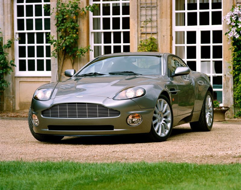 2001 Aston Martin V12 Vanquish 6.0 V12 (466 Hp) Automatic | Technical  specs, data, fuel consumption, Dimensions