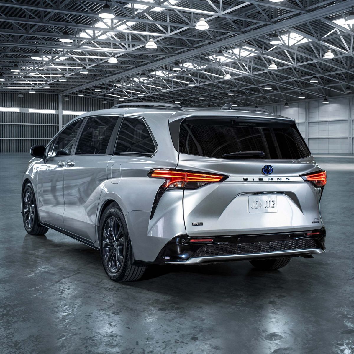 2023 Toyota Sienna Celebrates 25 Years with Special Edition