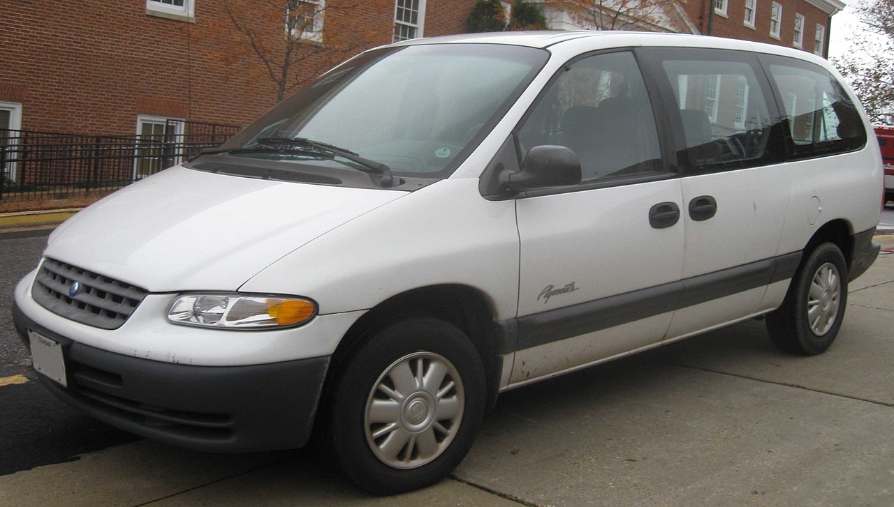 File:Plymouth Grand Voyager .jpg - Wikimedia Commons