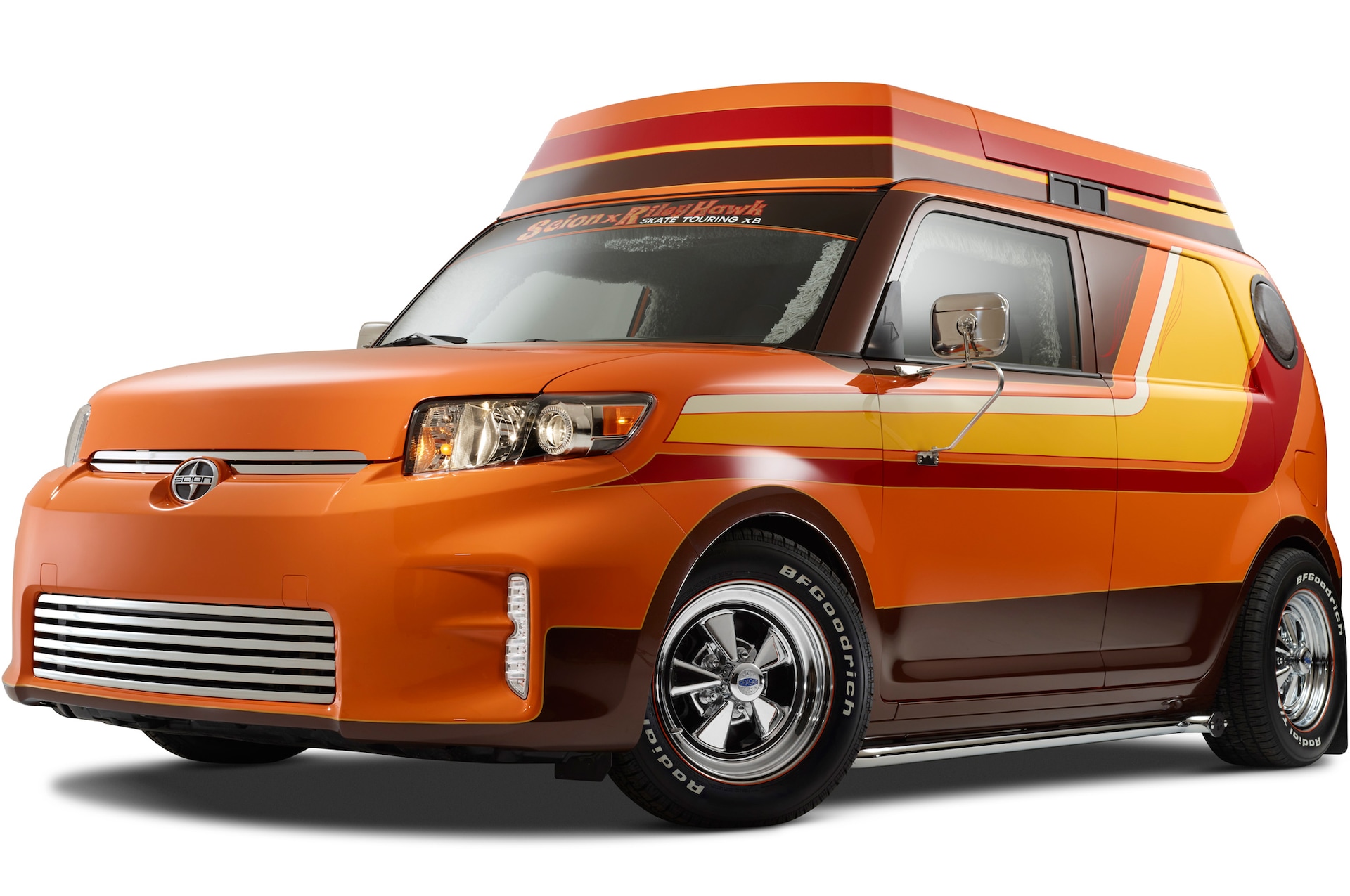 Scion SEMA Concepts Include Retro xB Van, FR-S Targa