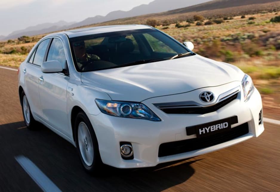 Toyota Camry Hybrid 2010 review | CarsGuide