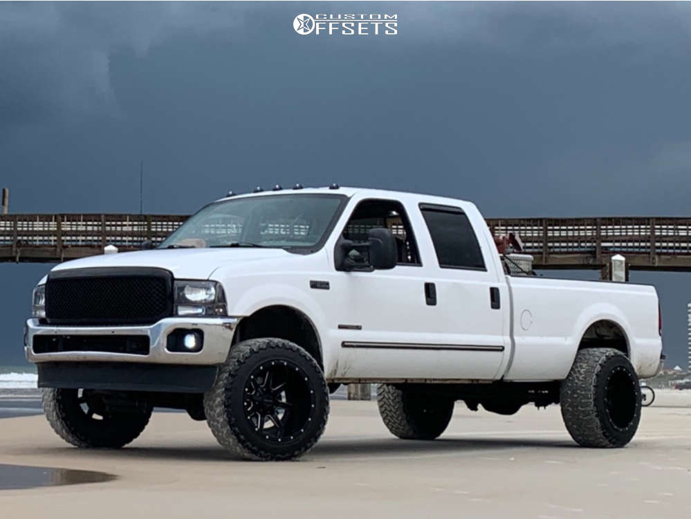 2000 Ford F-350 Super Duty with 20x14 -76 Fuel Maverick D538 and 35/12.5R20  Toyo Tires Open Country M/T and Leveling Kit | Custom Offsets