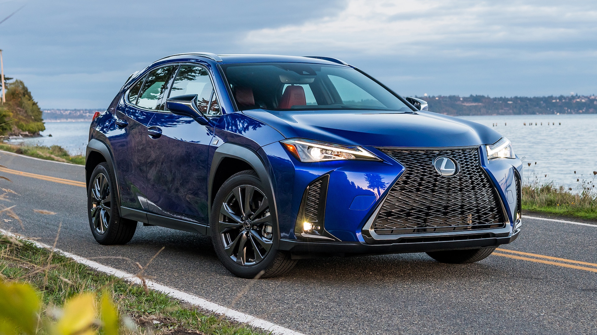 2019 Lexus UX 200 and UX 250h First Test: Spatially Challenged