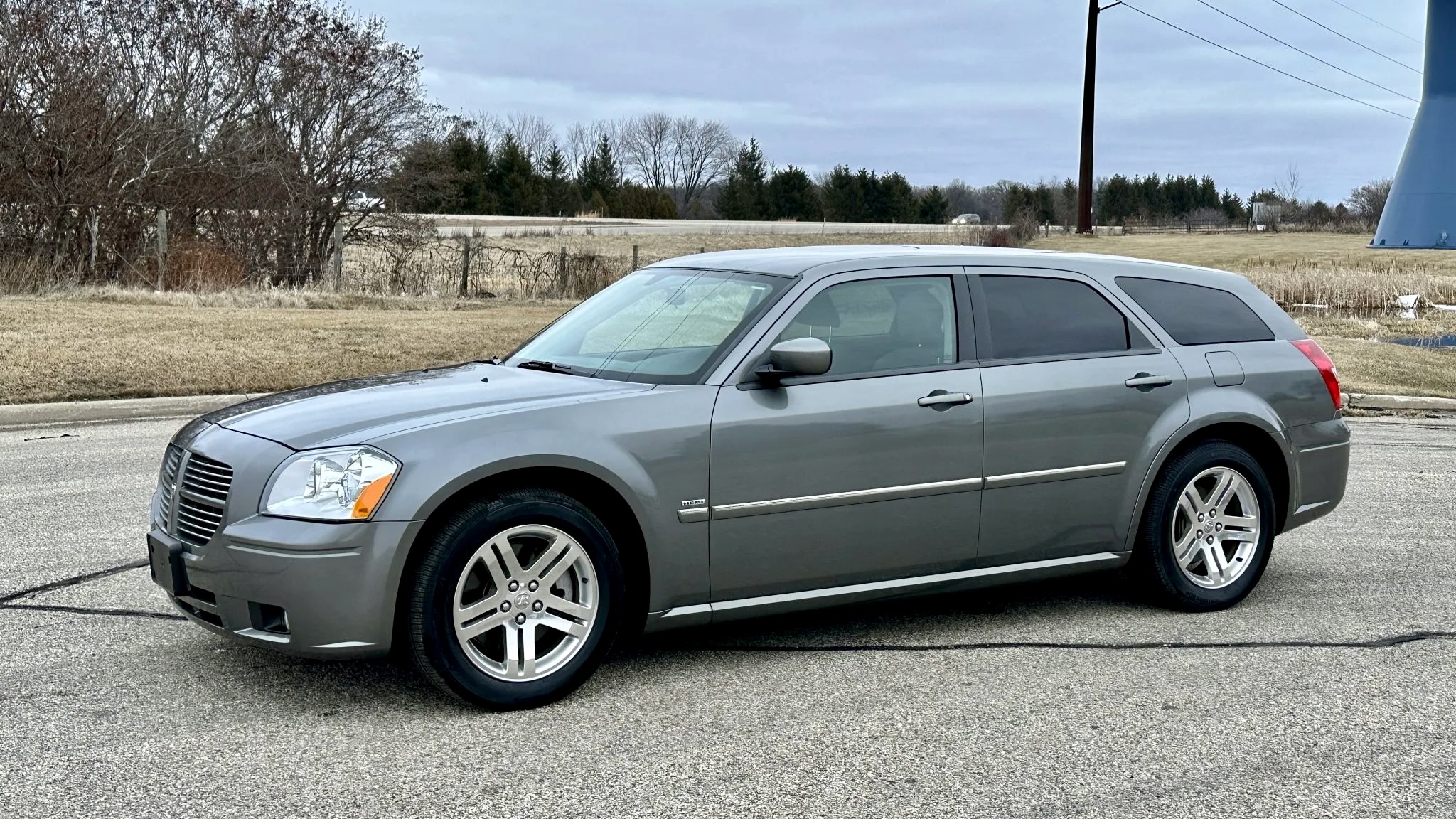 AUCTION: 2005 Dodge Magnum RT With Only 3,200 Miles On The Odometer -  MoparInsiders