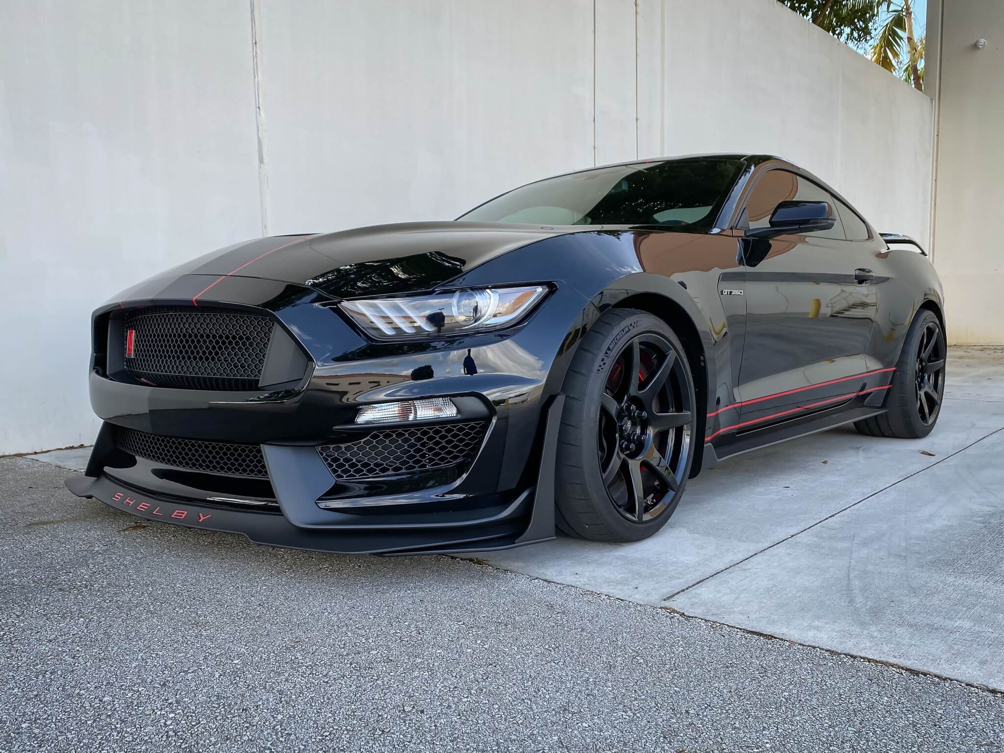 475-Mile 2020 Ford Mustang Shelby GT350R | PCARMARKET