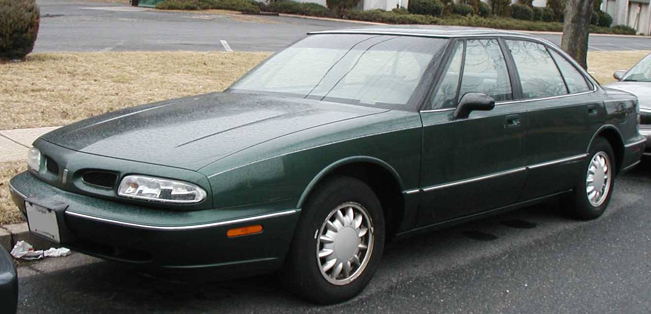 1998 Oldsmobile Eighty-Eight Base - Sedan 3.8L V6 auto