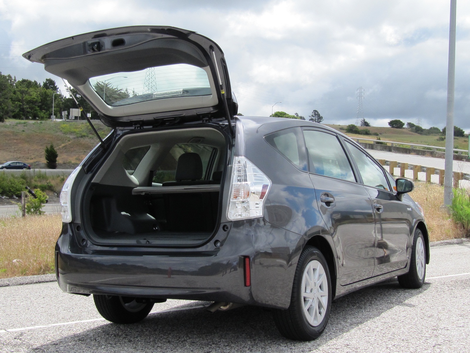 2012 Toyota Prius V Station Wagon: First Drive Review