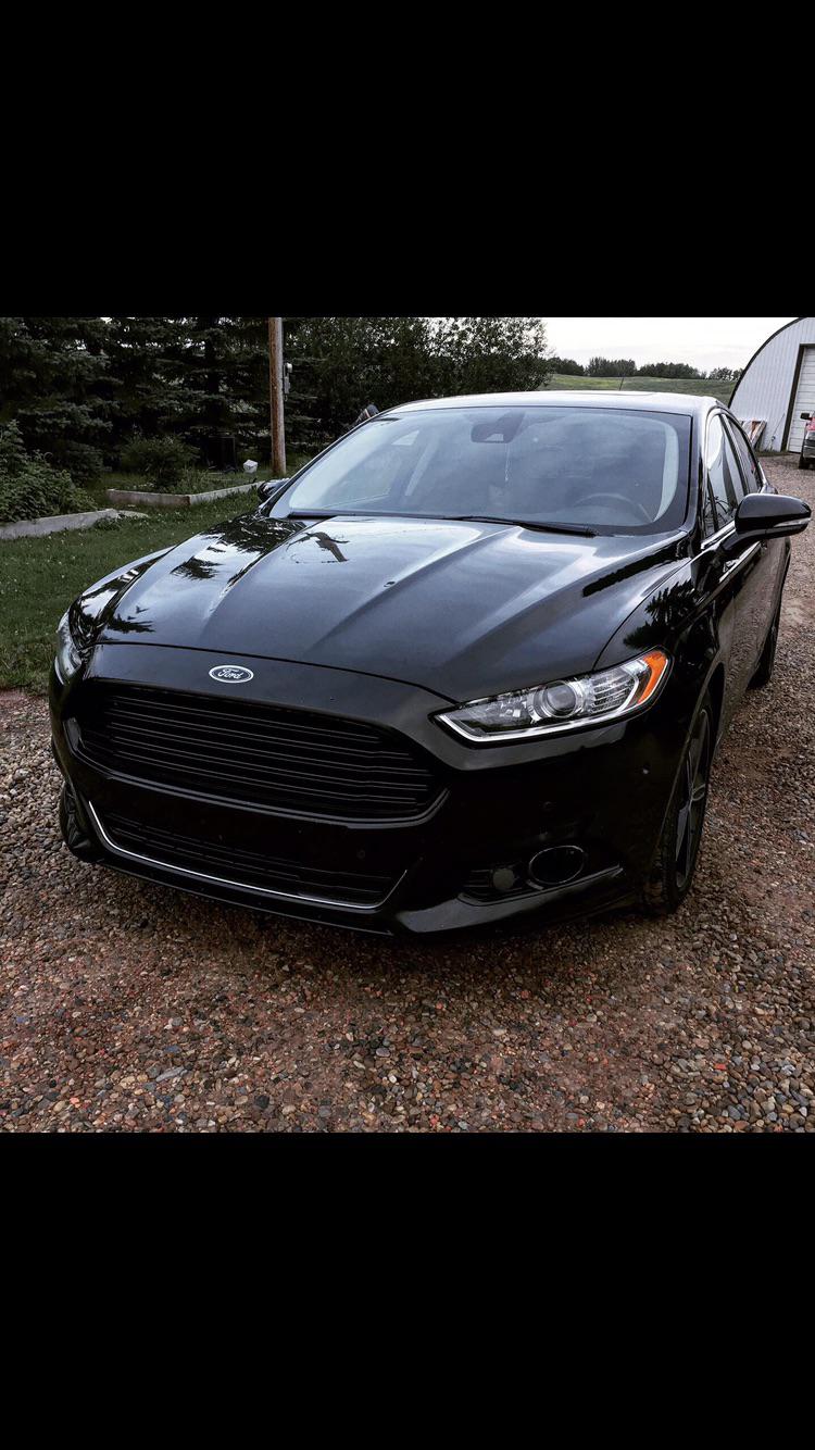 2015 Ford Fusion Titanium with red leather interior! 🔥 : r/fordfusion