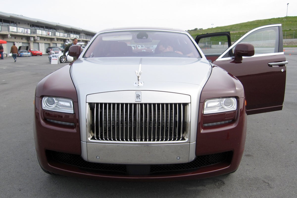 2010 Rolls-Royce Ghost (photos) - CNET
