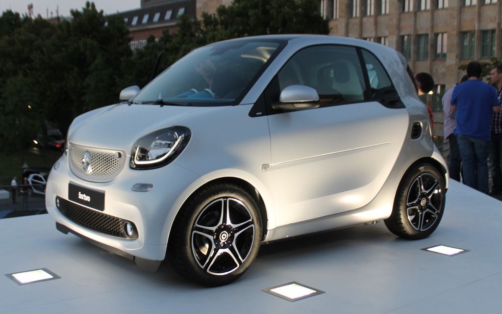 2016 Smart fortwo: Good News Comes in Small Packages - The Car Guide