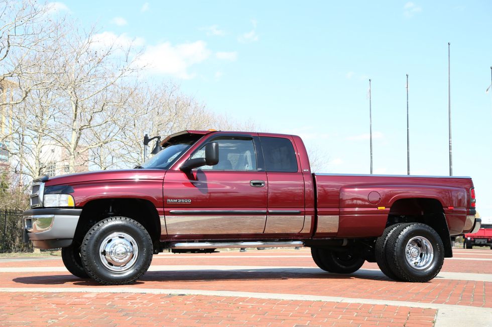 2001 Dodge Ram 3500 Drw 5.9L DIESEL 6-SPD 57K ACTUAL MILES 2OWNER 4X4 |  Westville New Jersey | King of Cars and Trucks