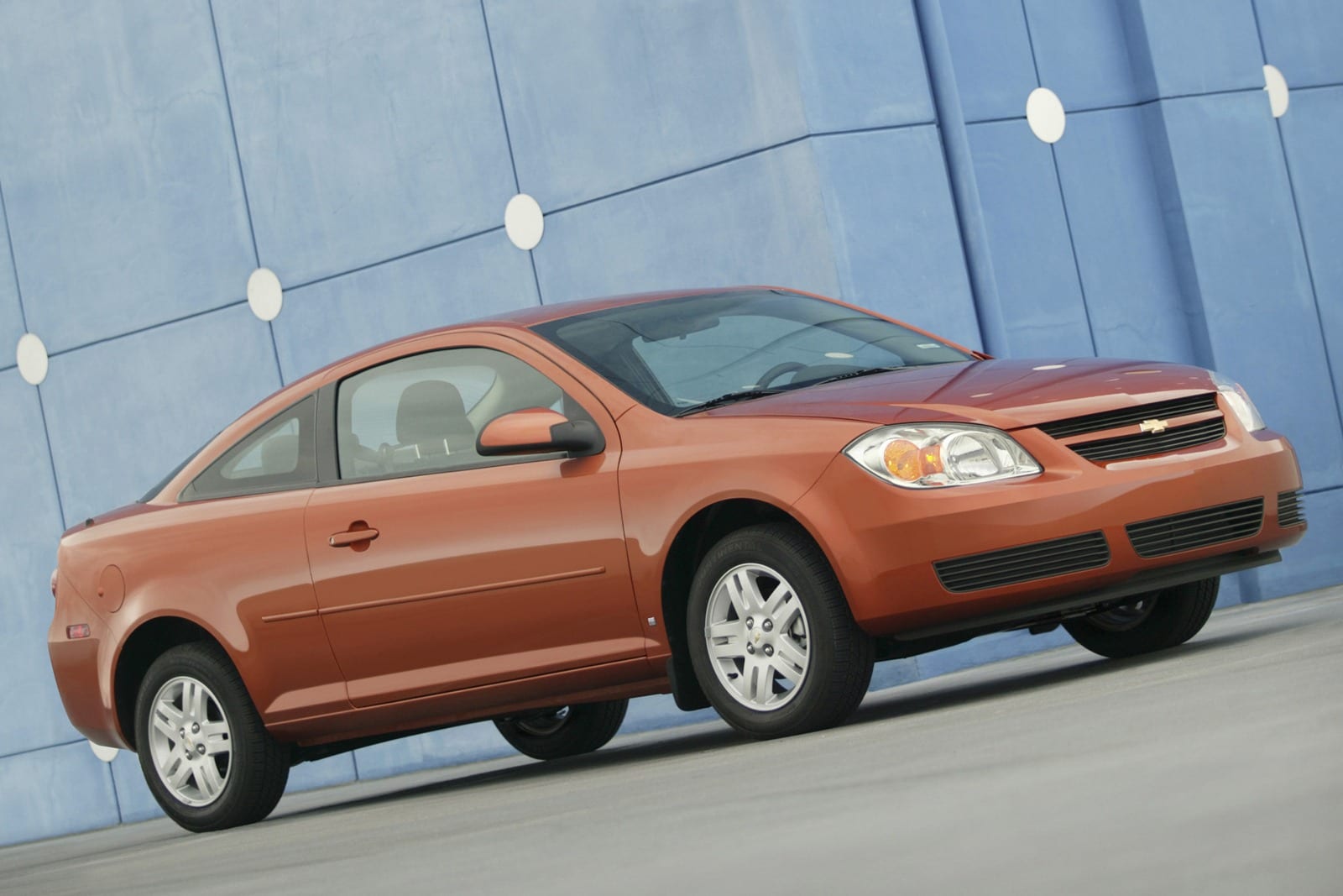 Used 2007 Chevrolet Cobalt Coupe Review | Edmunds