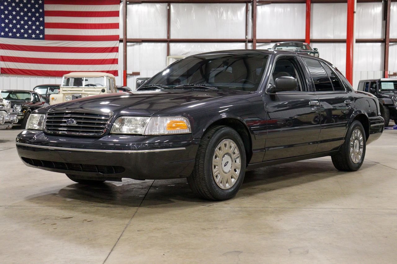 2004 Ford Crown Victoria | GR Auto Gallery