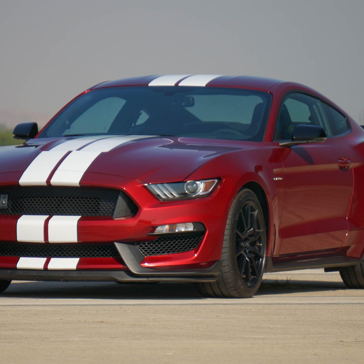 2017 Ford Shelby GT350: A racing machine for the road - CNET