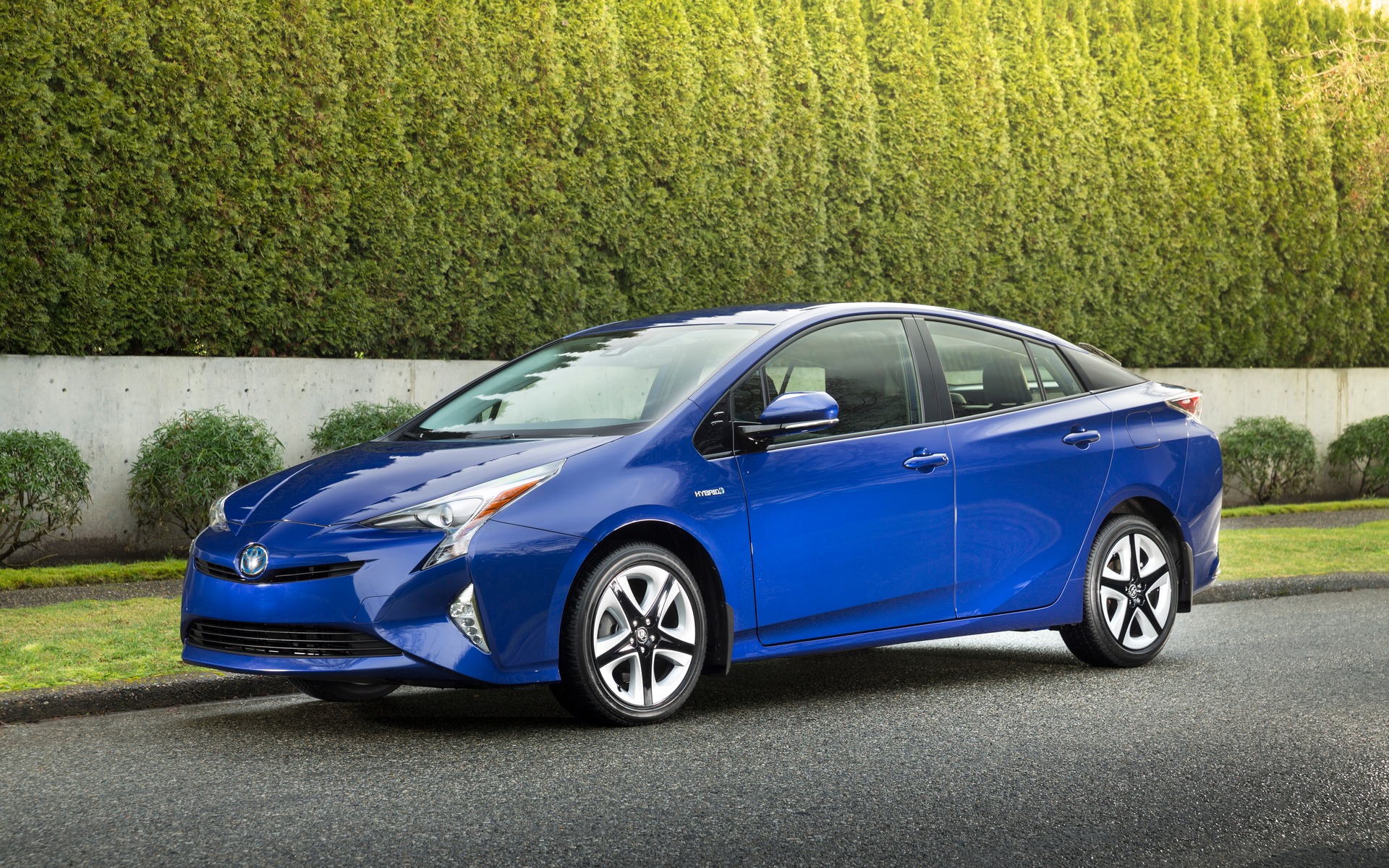 2016 Toyota Prius: the Manufacturer's Ethos - The Car Guide