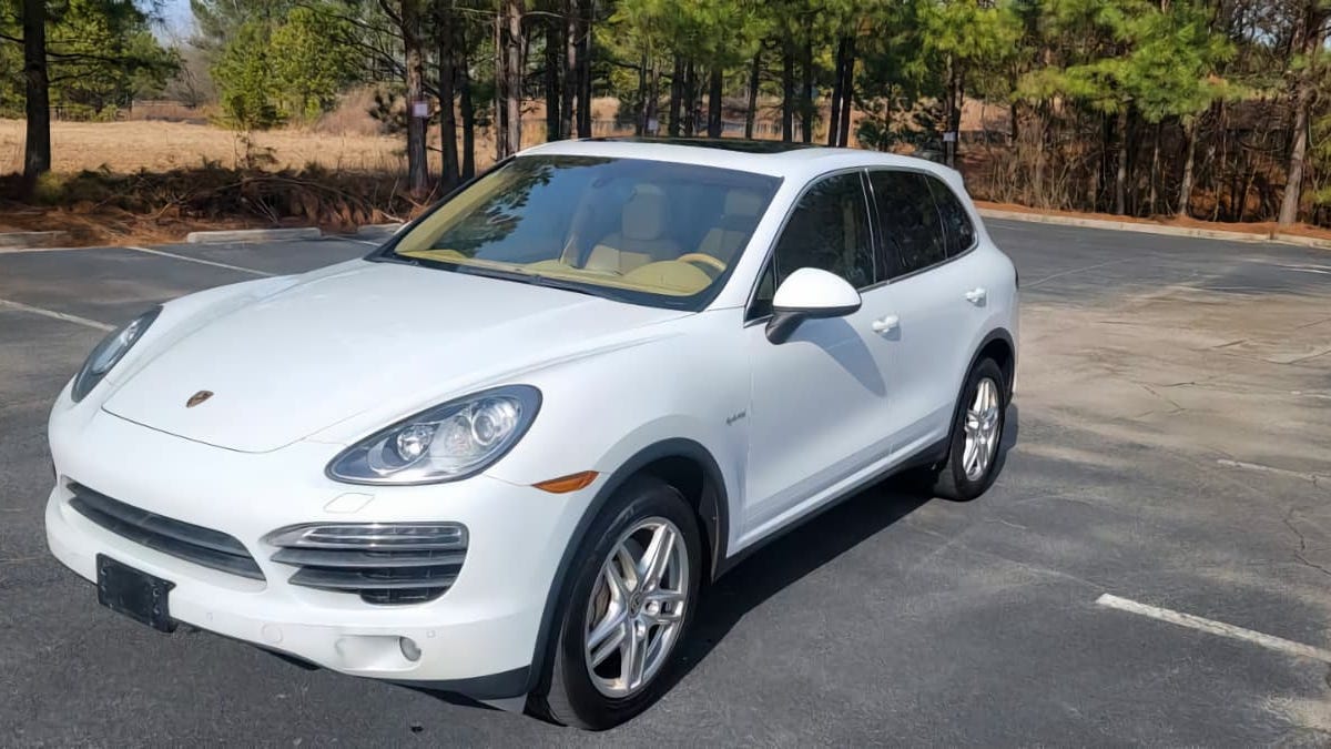 At $12,900, Is This '13 Porsche Cayenne S Hybrid the Real Deal?