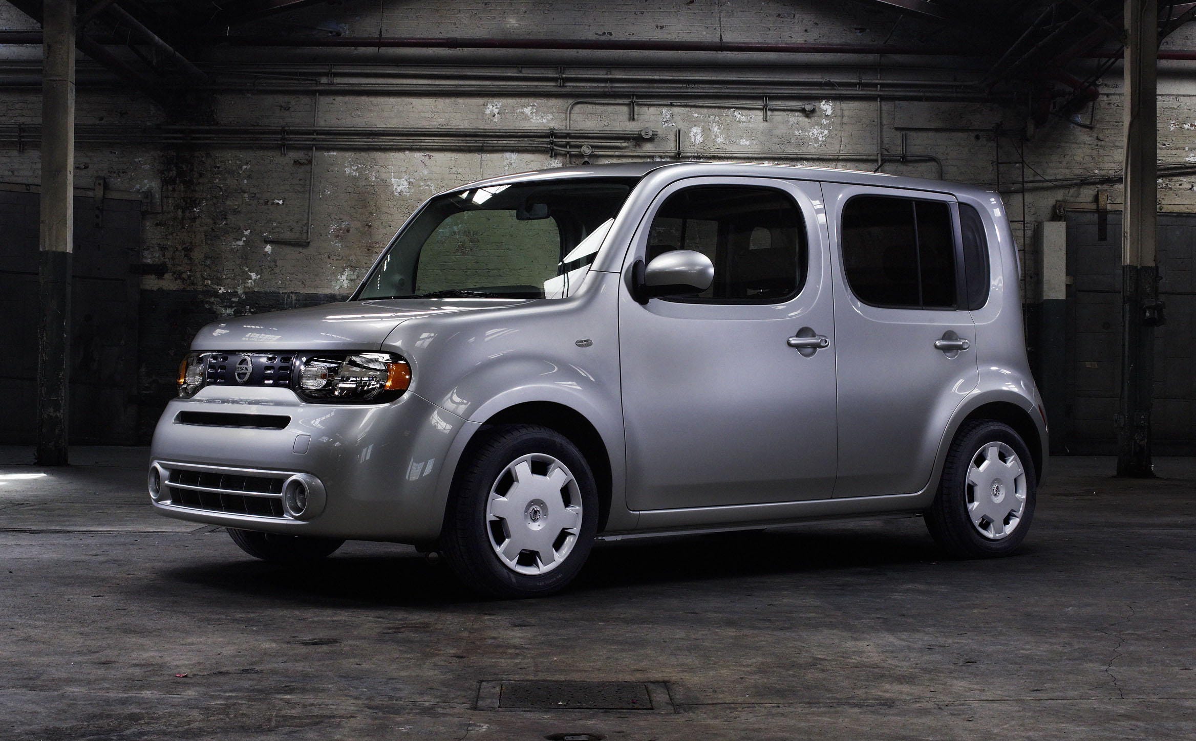 Nissan Cube: Square root of cute