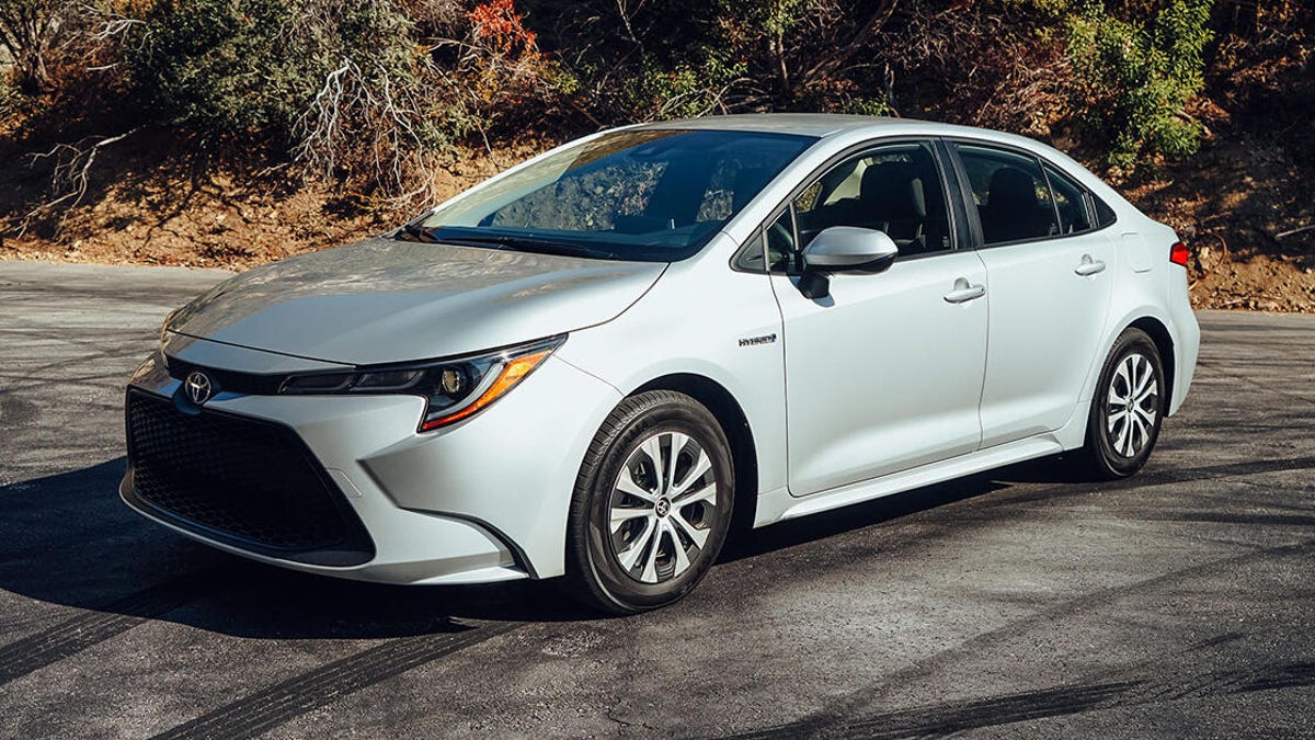 2021 Toyota Corolla Hybrid review: The 21st century people's car - CNET