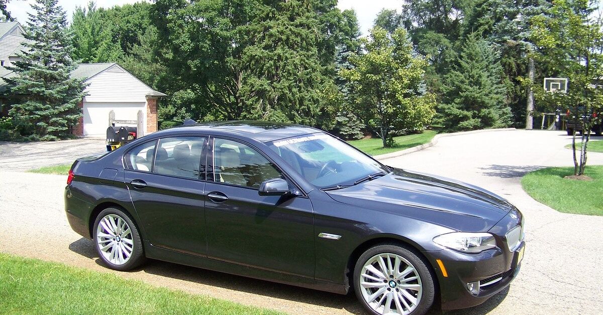 Review: 2011 BMW 5 Series (535i and 550i) | The Truth About Cars
