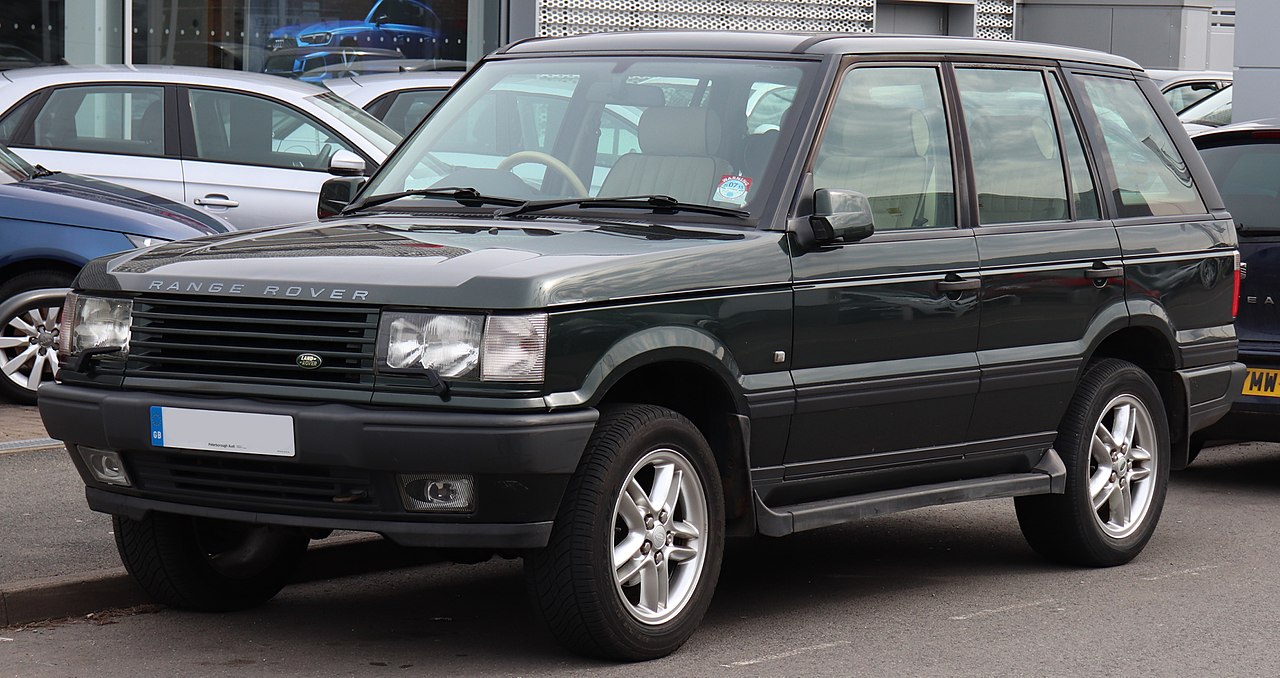 File:2000 Land Rover Range Rover Vogue Automatic 4.6 Front.jpg - Wikimedia  Commons